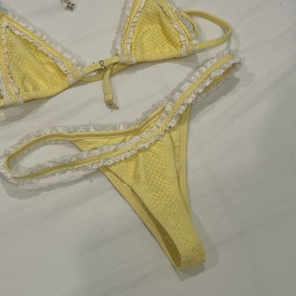 Yellow Lace Trim Bikini Set - Picture 3 of 4